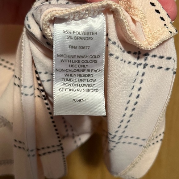 Pink and Black Faux Wrap Style Short Sleeve Silky Blouse by Liz Claiborne XXL - Picture 4 of 6